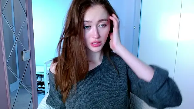 Snapshot of millllina chatting on February 7, 2:37 pm millllina online show from February 7, 2:37 pm