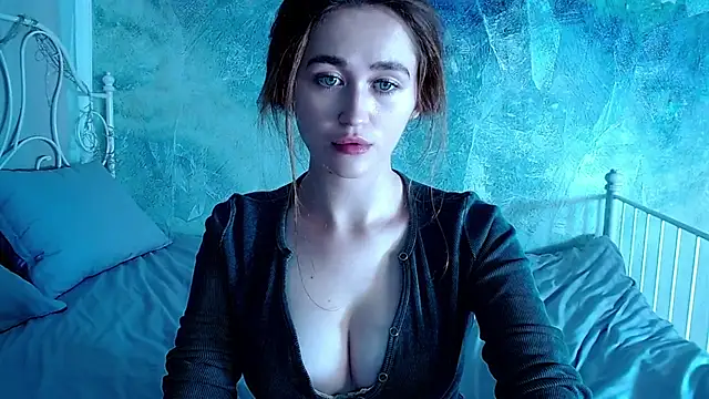 Snapshot of millllina chatting on September 23, 2:09 pm millllina online show from September 23, 2:09 pm