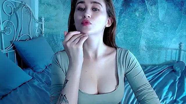 Snapshot of millllina chatting on October 31, 1:17 am millllina online show from October 31, 1:17 am