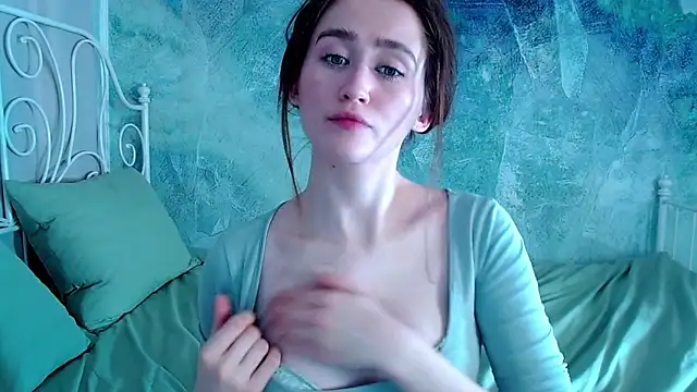 millllina online show from March 10, 1:16 pm