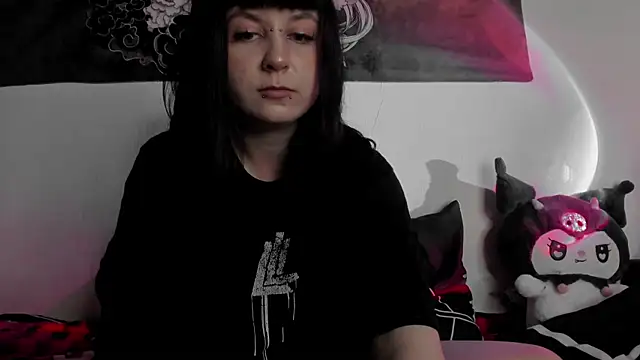 Snapshot of t0riayun0 chatting on January 12, 2:03 am t0riayun0 online show from January 12, 2:03 am