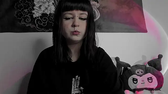 Snapshot of t0riayun0 chatting on January 13, 9:52 pm t0riayun0 online show from January 13, 9:52 pm