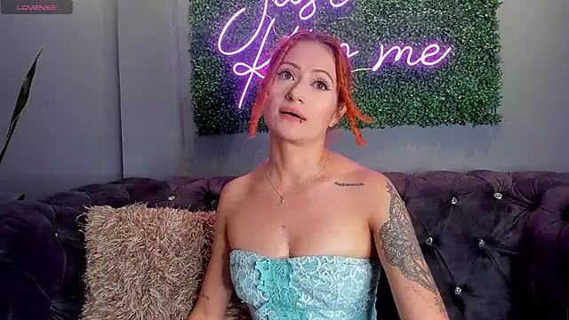 amy e online show from January 12, 1:00 am