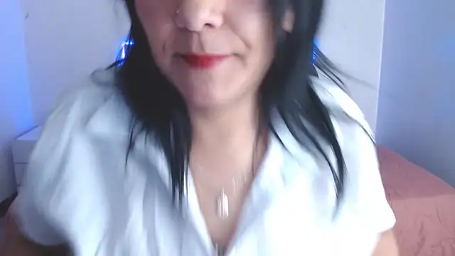 selena yourmilf online show from April 20, 6:09 pm