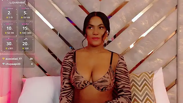 Sara Boom online show from December 13, 7:53 pm