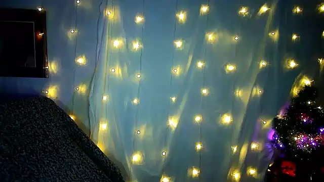 Victoria Marks online show from December 13, 4:43 am