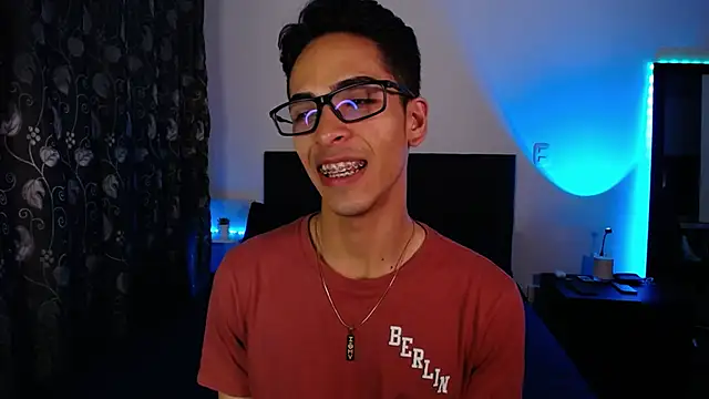 Snapshot of aodaboyyy chatting on January 12, 12:49 am aodaboyyy online show from January 12, 12:49 am