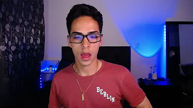 Snapshot of aodaboyyy chatting on January 17, 11:51 pm aodaboyyy online show from January 17, 11:51 pm