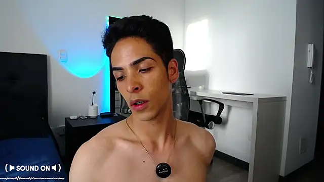 Snapshot of aodaboyyy chatting on January 28, 10:23 pm aodaboyyy online show from January 28, 10:23 pm