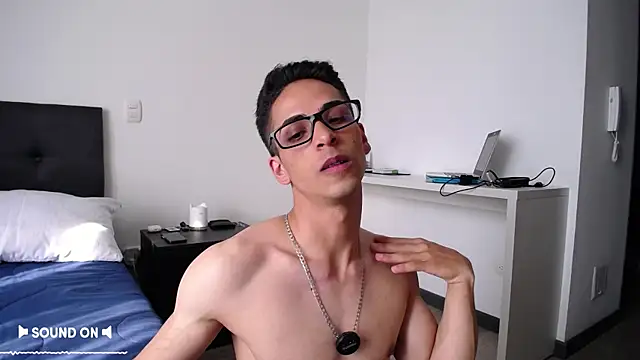 Snapshot of aodaboyyy chatting on February 9, 8:45 pm aodaboyyy online show from February 9, 8:45 pm