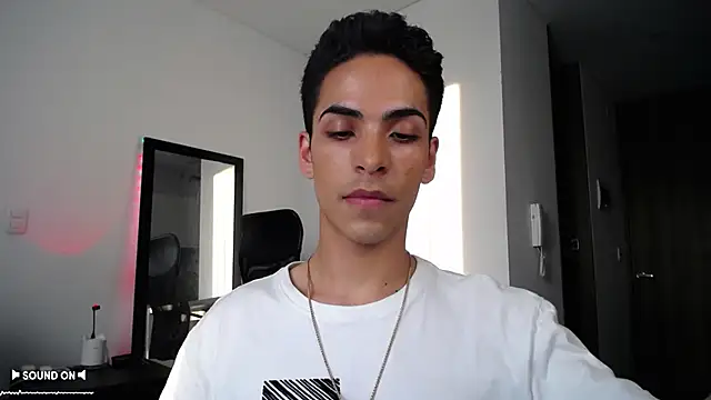 Snapshot of aodaboyyy chatting on February 28, 10:39 pm aodaboyyy online show from February 28, 10:39 pm