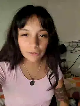 Snapshot of ZaraHoney chatting on January 7, 6:59 am ZaraHoney online show from January 7, 6:59 am