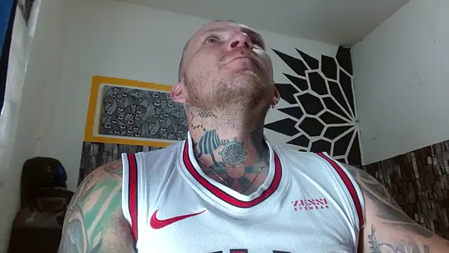 stripnolimits online show from April 15, 9:48 pm