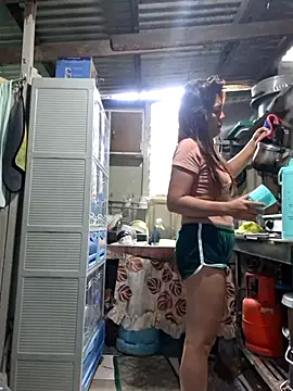 Snapshot of sweetvirginia01 chatting on November 16, 12:16 am sweetvirginia01 online show from November 16, 12:16 am