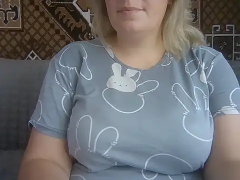 Diana Britt online show from October 4, 11:08 am