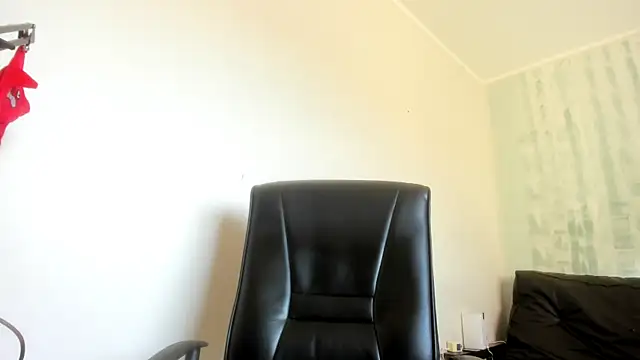 Snapshot of dinamita_Blair chatting on December 4, 8:18 pm dinamita Blair online show from December 4, 8:18 pm