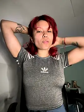 Snapshot of dinamita_Blair chatting on September 24, 4:05 am dinamita Blair online show from September 24, 4:05 am