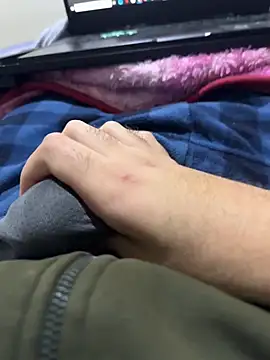 bigdiiiickkk online show from March 24, 9:20 pm