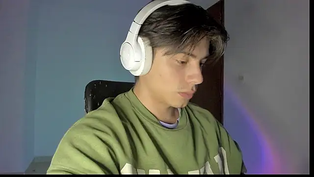 Giordano Russo online show from October 17, 4:37 am