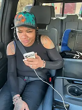 HaloRodeoLover2 online show from March 18, 2:53 pm