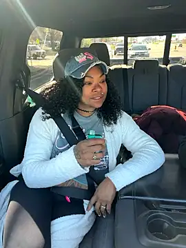 HaloRodeoLover2 online show from March 24, 2:11 pm