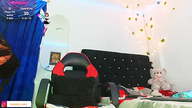 cute charlotte  online show from September 26, 3:10 am