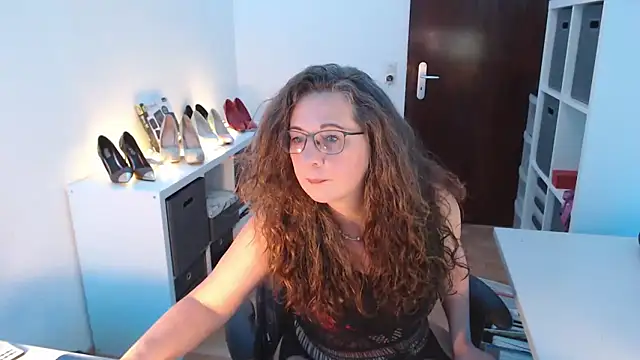 Snapshot of GeilesLuder75 chatting on February 16, 5:04 pm GeilesLuder75 online show from February 16, 5:04 pm