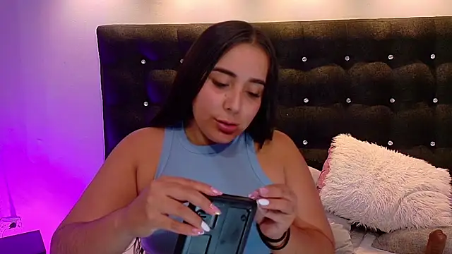 ValenScott1 online show from January 31, 7:29 pm