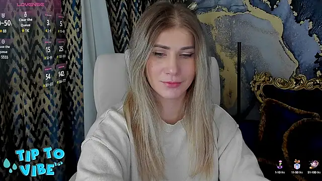 Snapshot of CassandraGood chatting on January 18, 6:03 am CassandraGood online show from January 18, 6:03 am