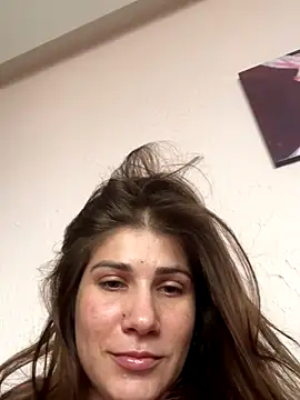 Snapshot of CassandraGood chatting on November 13, 12:59 pm CassandraGood online show from November 13, 12:59 pm