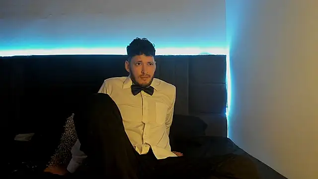 alejandro  2 online show from September 10, 3:23 pm