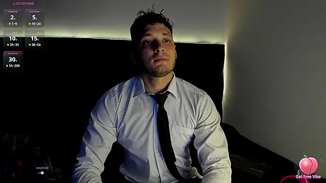 alejandro  2 online show from October 3, 7:44 pm