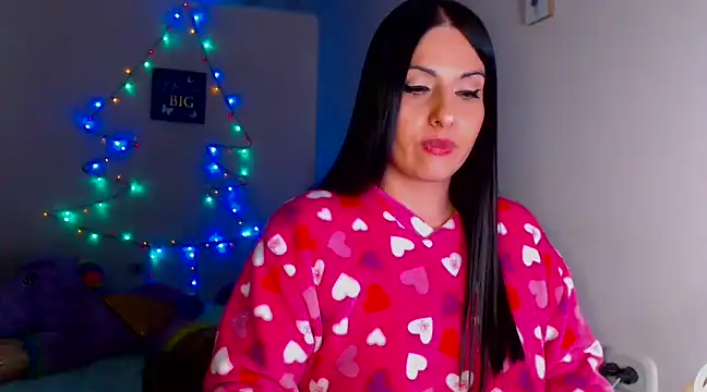 Snapshot of sahtlove1 chatting on December 19, 3:18 am sahtlove1 online show from December 19, 3:18 am