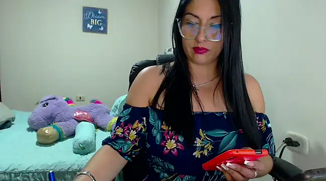 Snapshot of sahtlove1 chatting on January 10, 1:53 am sahtlove1 online show from January 10, 1:53 am