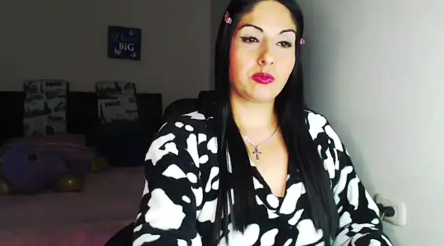 Snapshot of sahtlove1 chatting on February 6, 2:22 am sahtlove1 online show from February 6, 2:22 am