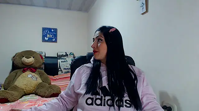 Snapshot of sahtlove1 chatting on February 21, 2:28 am sahtlove1 online show from February 21, 2:28 am