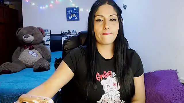 Snapshot of sahtlove1 chatting on November 15, 2:20 am sahtlove1 online show from November 15, 2:20 am