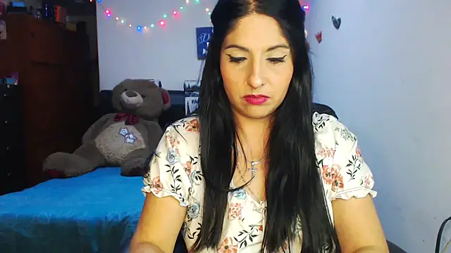 Snapshot of sahtlove1 chatting on November 28, 12:35 am sahtlove1 online show from November 28, 12:35 am