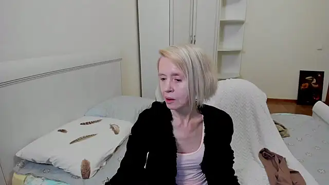 aminalive online show from November 30, 6:12 pm