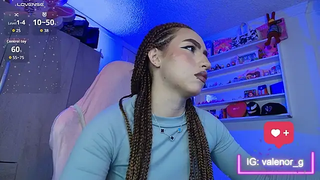 Snapshot of valenor_ chatting on February 14, 1:57 am valenor online show from February 14, 1:57 am