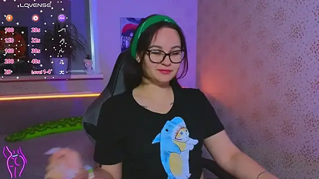 EsterLogan online show from October 13, 6:46 am