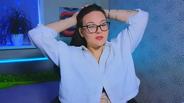 EsterLogan online show from November 21, 9:52 am