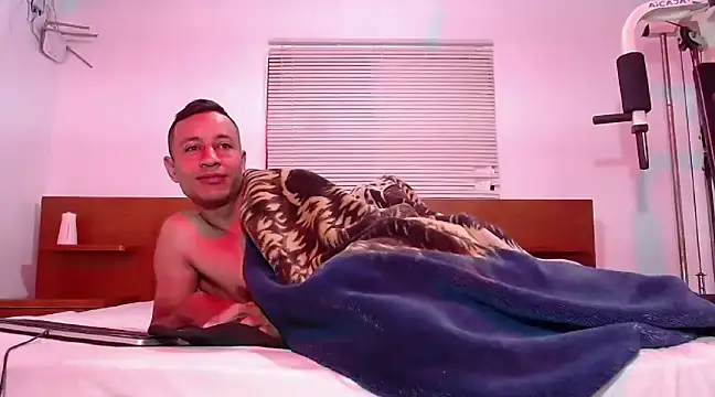 Maik James online show from February 6, 8:39 am