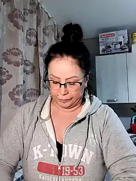 x  KHALEESI  x online show from January 5, 4:59 pm