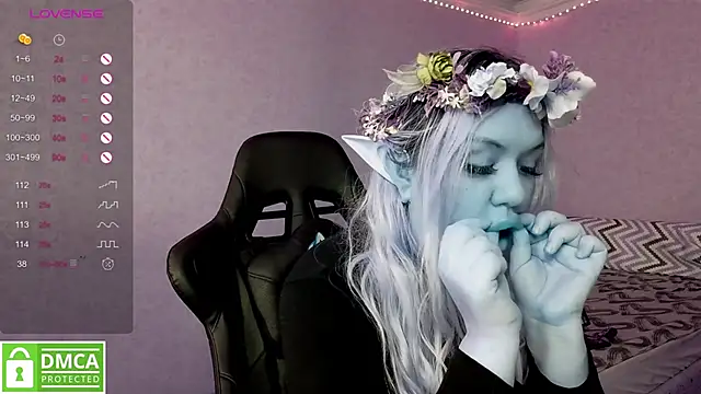 elven dreams  online show from February 4, 9:38 am