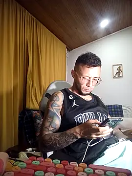sebastian horny online show from May 23, 11:31 pm