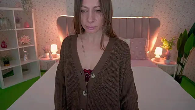 MirandaHobbs online show from March 5, 4:58 pm