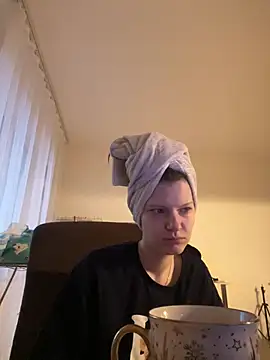 MaryHiggins online show from January 28, 6:16 am