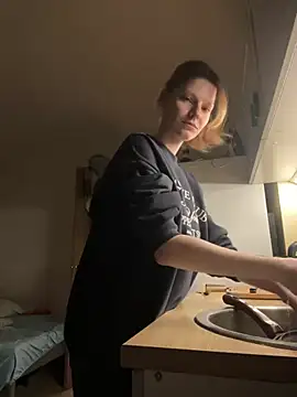 MaryHiggins online show from February 2, 5:59 pm