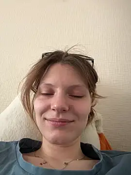 MaryHiggins online show from February 4, 1:27 pm